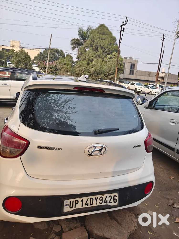 Hyundai Grand I10 Petrol With Cng Pass . All Original Car