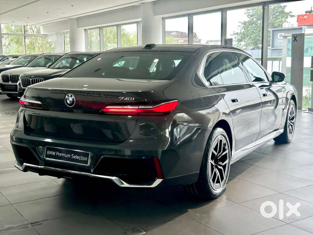 Bmw 7 Series 740i M Sport Petrol Automatic, 2025, Petrol