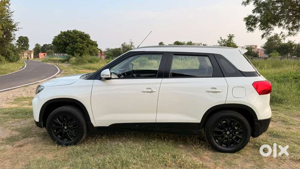 Maruti Suzuki Brezza 1.5 Zxi Plus Smart Hybrid, 2021, Petrol