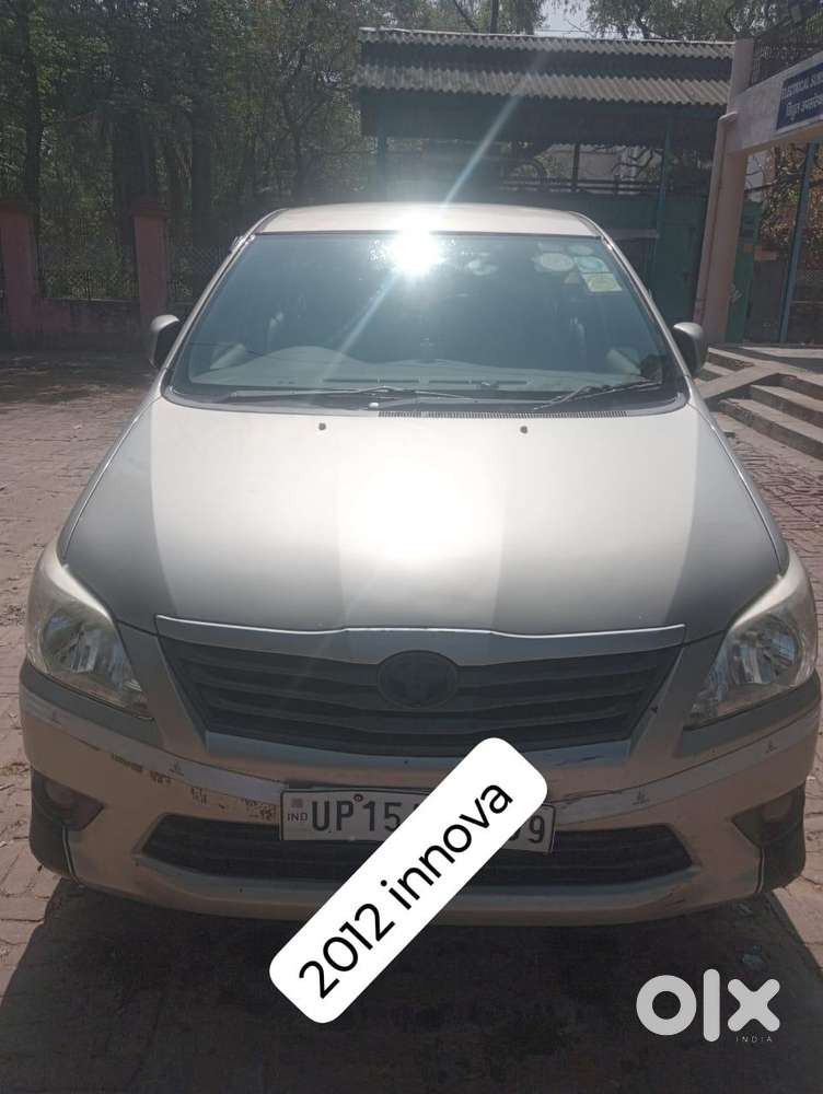 Toyota Innova 2009-2011 2.5 E 7 Str, 2012, Diesel