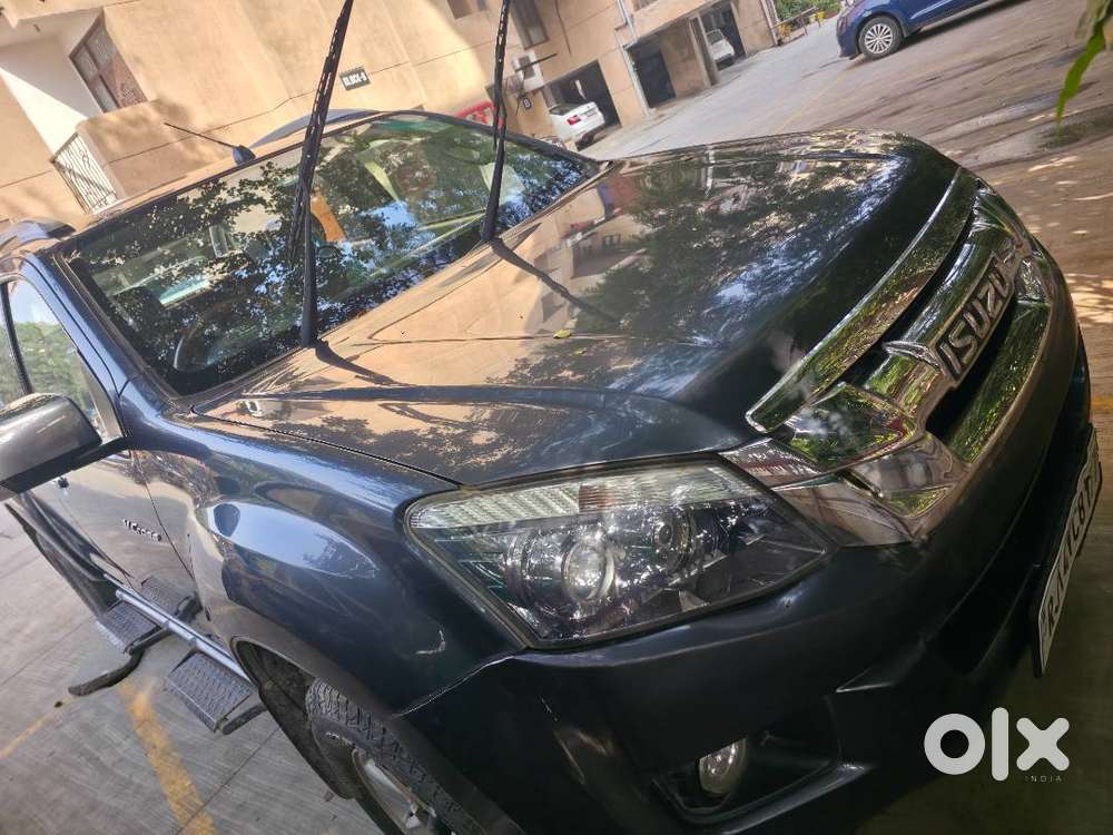 2017 Isuzu V-cross 4x4  1.5l Km  Jaipur Reg  Bs4 Diesel  ₹8l