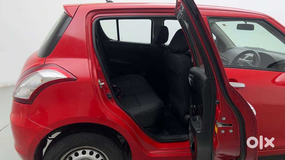 Maruti Suzuki Swift 1.2 Lxi (o), 2015, Petrol