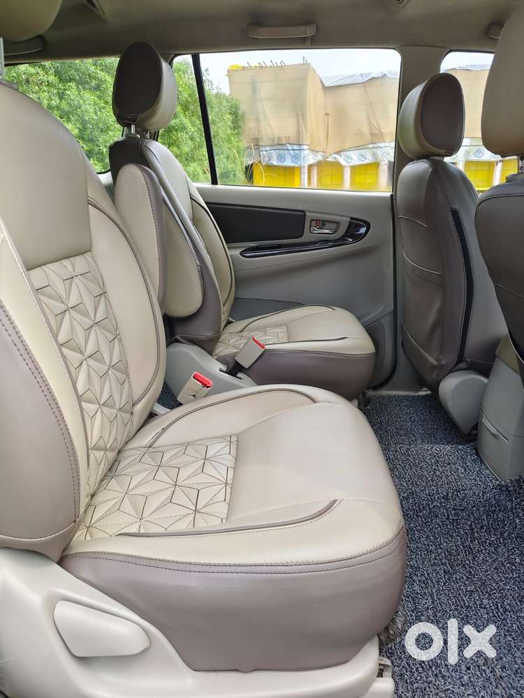 Toyota Innova 2.5 Zx 7 Str Bs-iv, 2014, Diesel