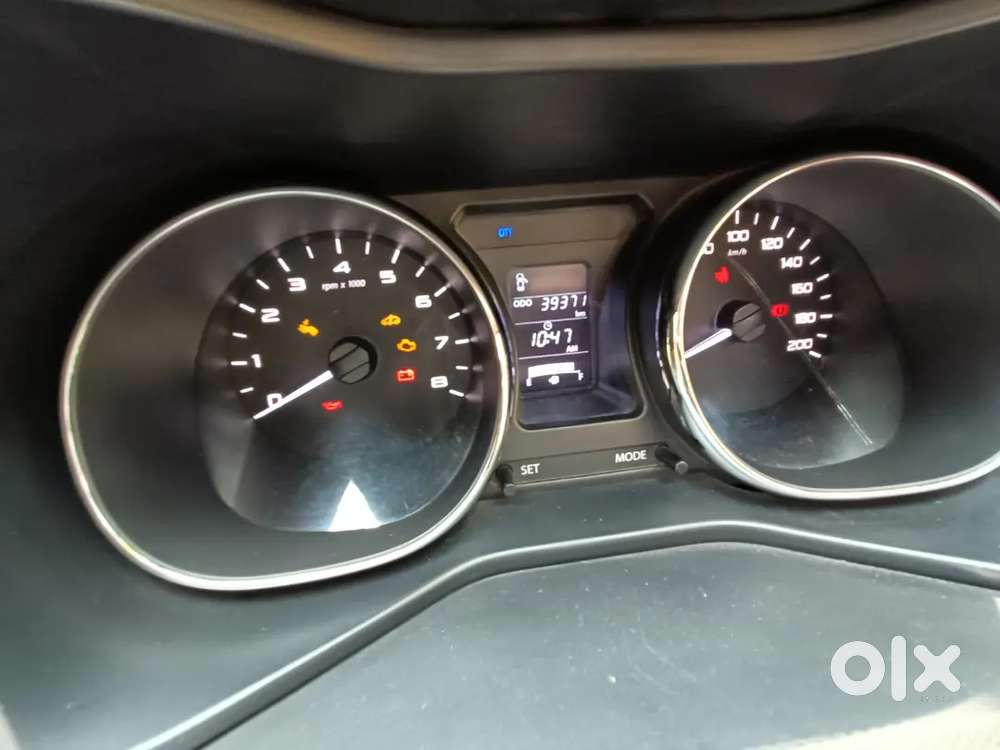 Tata Nexon 2019 Petrol 39300 Km Driven And In Very Good Condition.