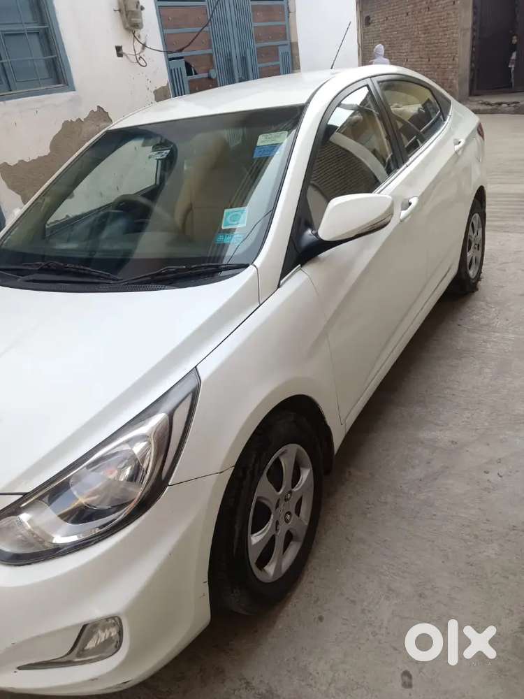 Hyundai Verna 1.6 Ex 2012