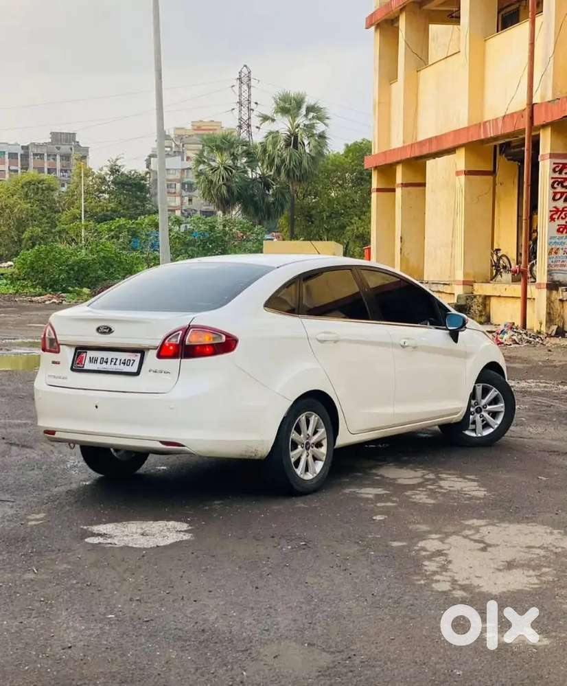 Ford Fiesta Titanium 2013