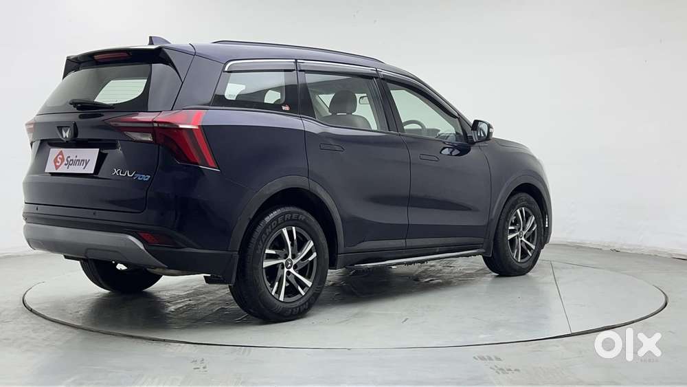Mahindra Xuv700 2.0 Ax 5 Petrol At Str, 2022, Petrol