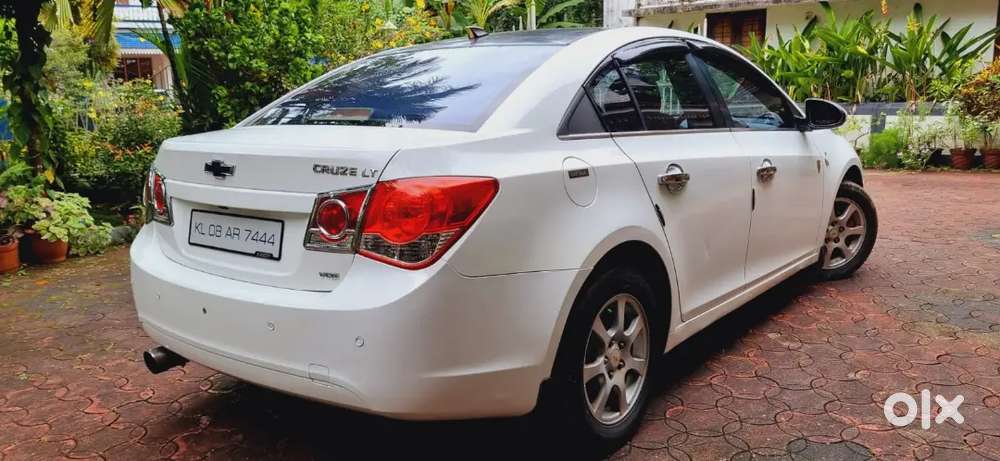 Chevrolet Cruze 2010 Diesel 127000 Km Driven