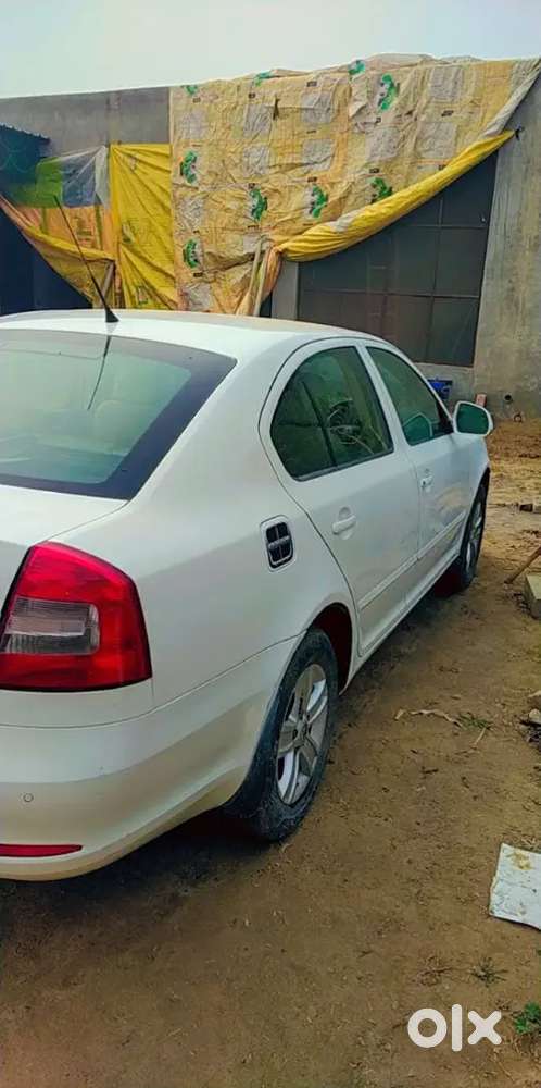 Skoda Laura 2010 Petrol Manual