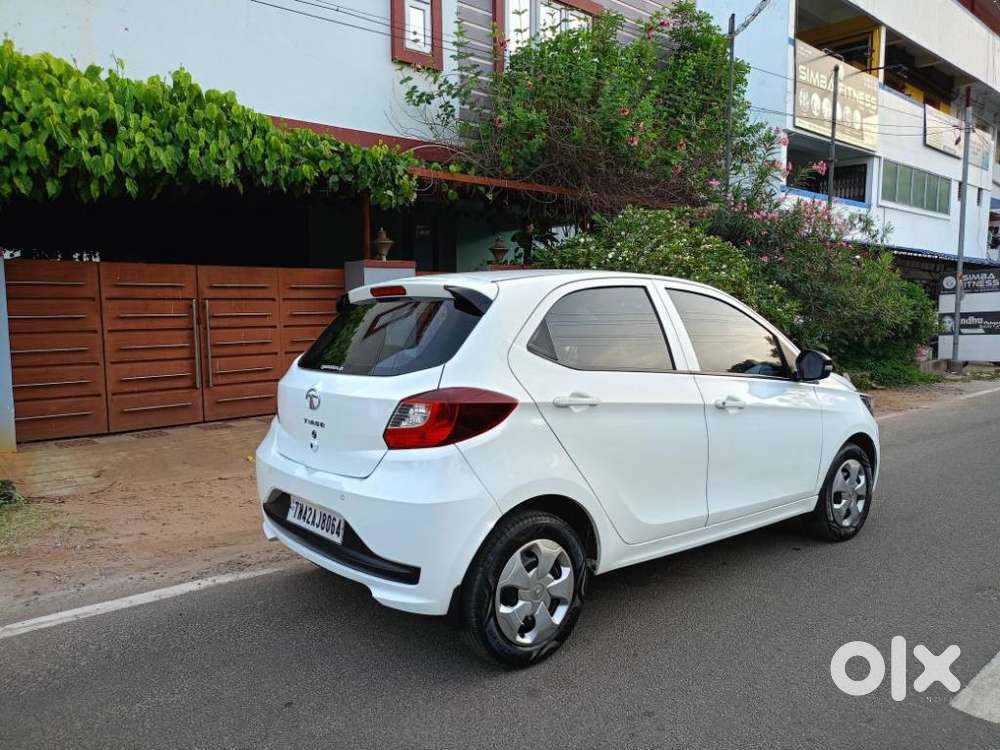 Tata Tiago 1.2 Revotron Xt (o), 2022, Petrol