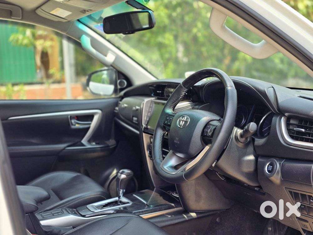 Toyota Fortuner 3.0 4x2 Automatic, 2024, Petrol