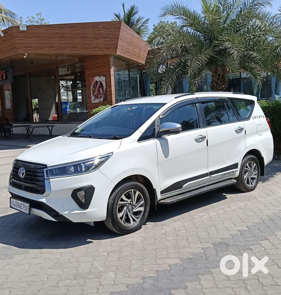 Toyota Innova Crysta 2.4 V 8 Str, 2022, Diesel