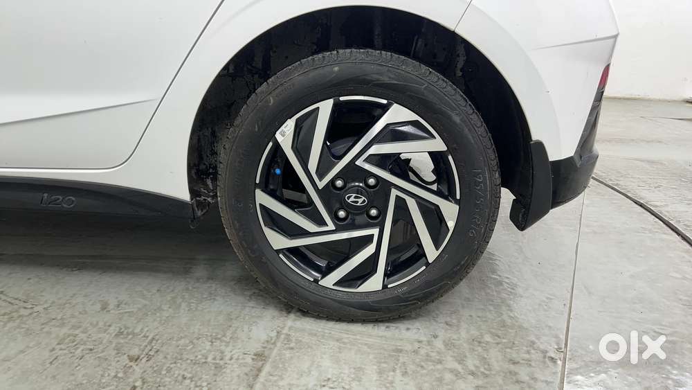 Hyundai New I20 1.2 Asta (o) Ivt, 2025, Petrol