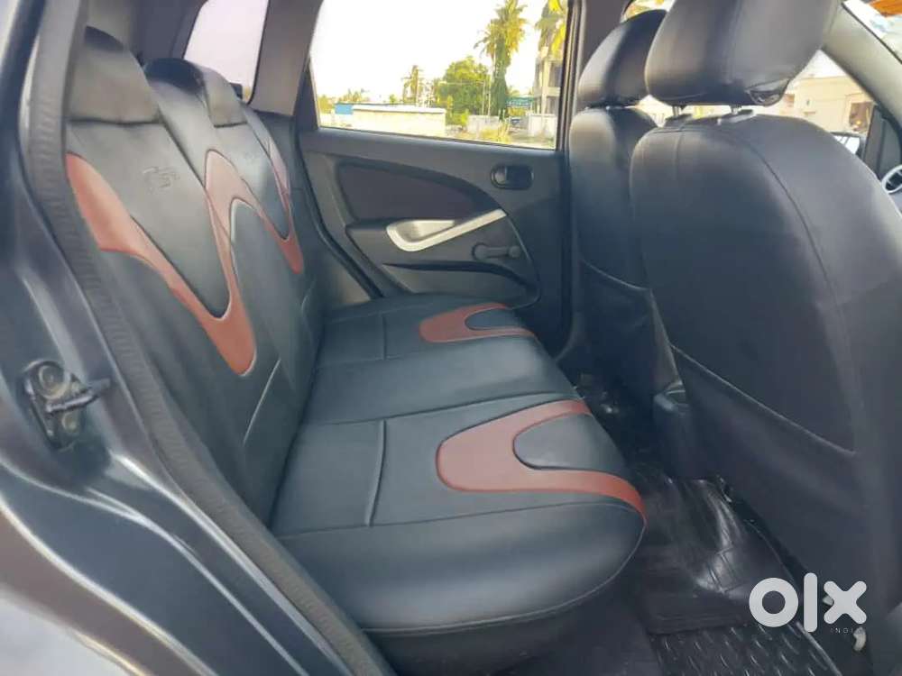 Ford Figo 2012- Diesel 1.4ltr Engine 980000 Km Driven