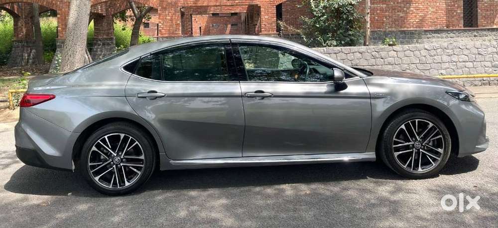 Toyota Camry 2.5 Hybrid, 2025, Petrol