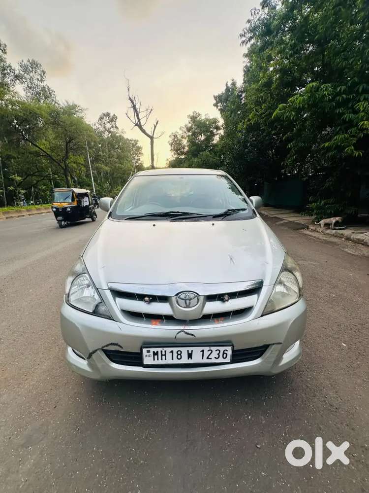 Toyota Innova 2.5v
