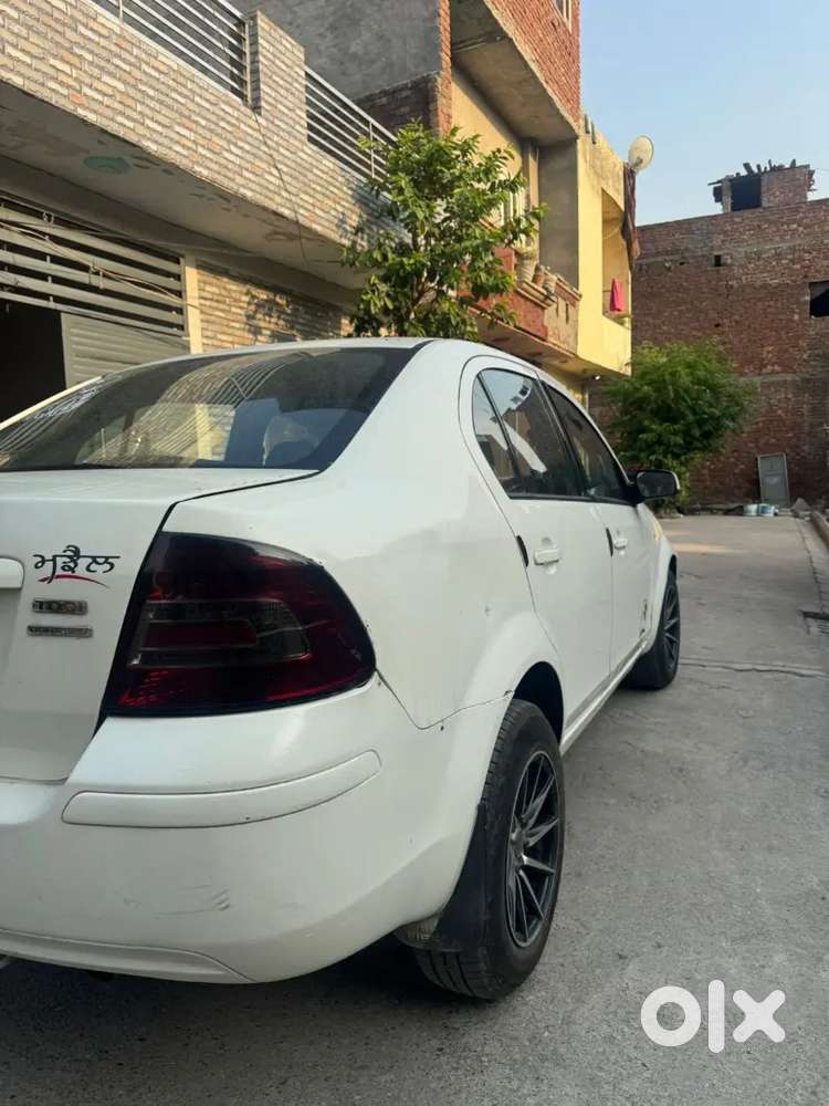 Ford Fiesta Classic 2012 Diesel 90000 Km Driven