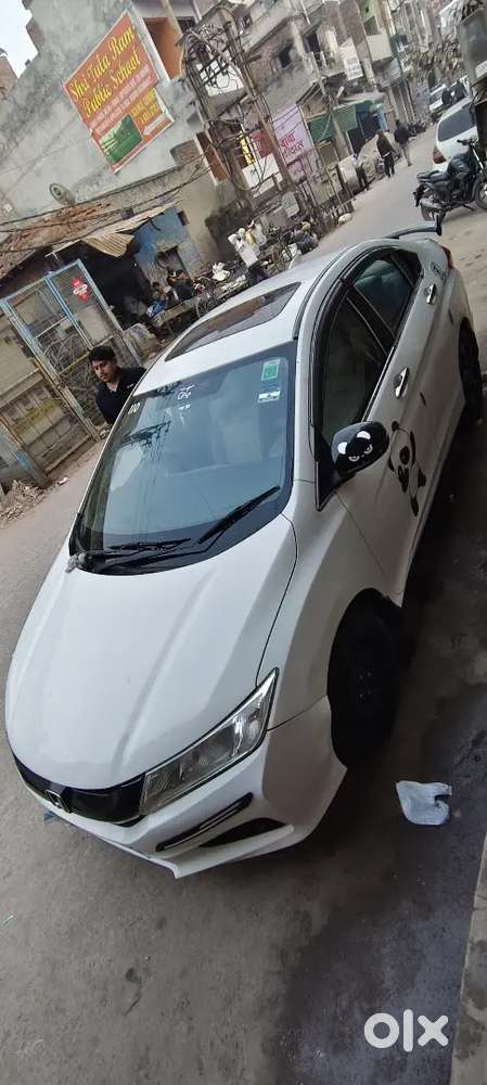 Honda City V At 2015