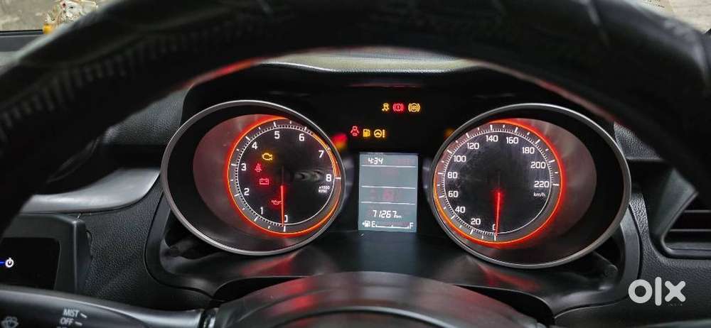 Maruti Suzuki Swift Vxi + Manual, 2023, Petrol