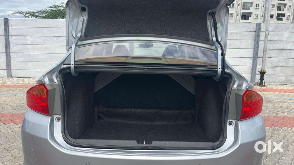 Honda City 1.5 V 5th Gen I-vtec Mt, 2022, Petrol