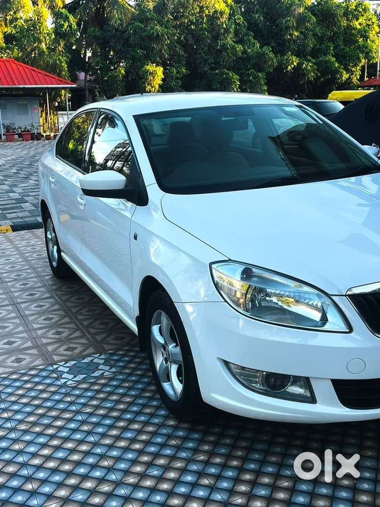 Skoda Rapid 2015 Petrol Well Maintained