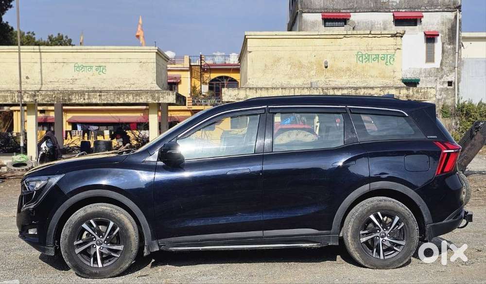 Mahindra Xuv700 2.2 Ax 5 Diesel At Str, 2022, Diesel