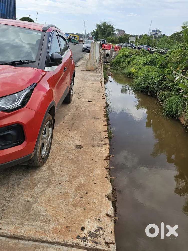 Tata Nexon Xm Petrol 2021