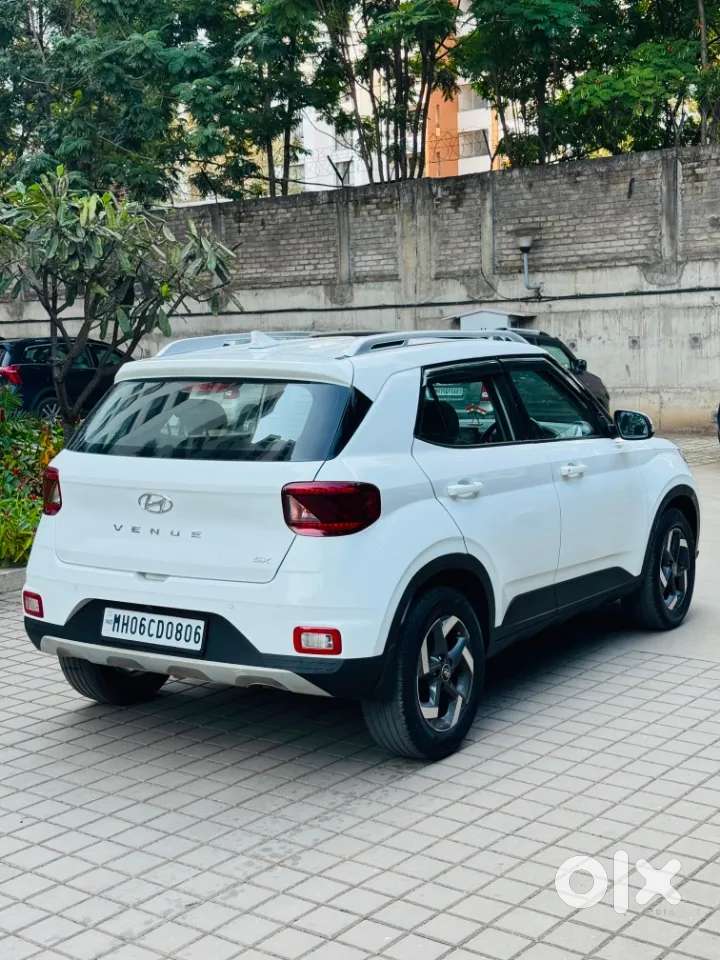 Hyundai Venue Sx (o) Mt 1.5 Diesel, 2021, Diesel