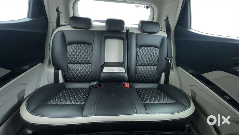 Mahindra Xuv300 W8 Option Diesel, 2022, Diesel