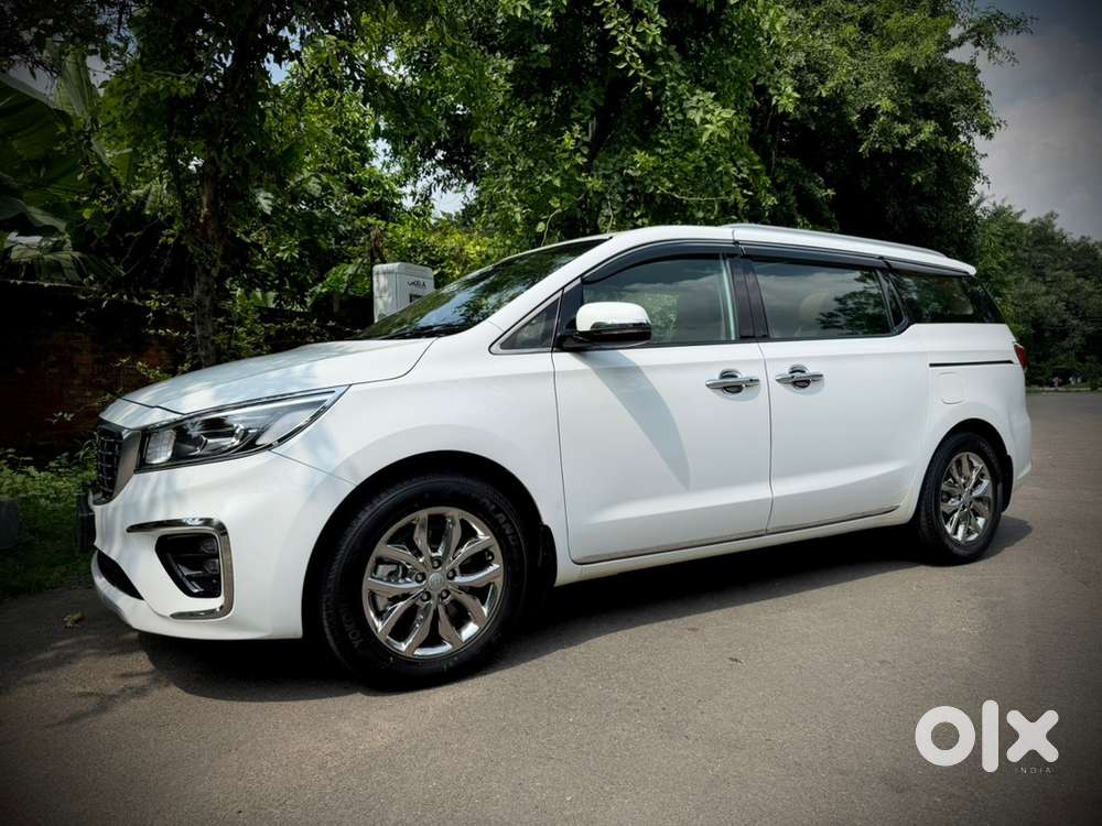 Kia Carnival Limousine