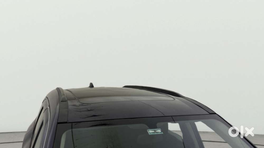 Mahindra Xuv700 2.0 Ax 5 Petrol At Str, 2022, Petrol