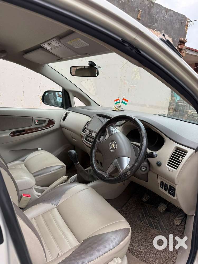 Toyota Innova Diesel 2014