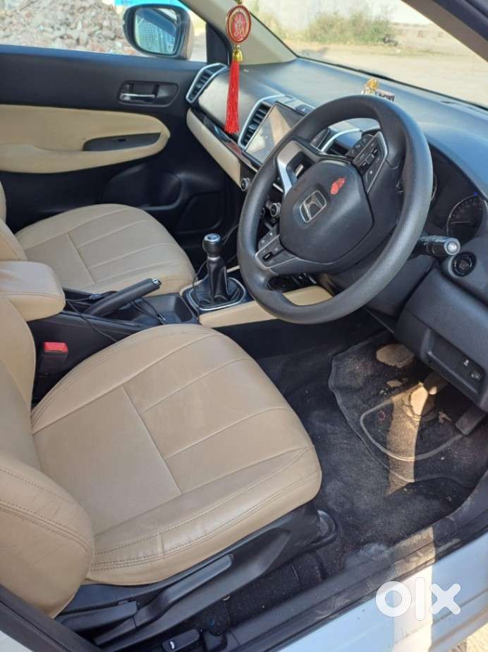 Honda City V Mt Sunroof, 2023, Petrol