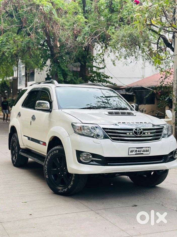 Toyota Fortuner 3.0 4x4 Manual, 2010, Diesel