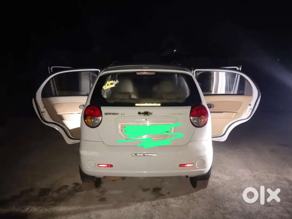 Chevrolet Spark 2011 Petrol 50000 Km Driven