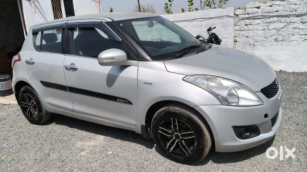 Maruti Suzuki Swift 2012 Cng On Pepar Allow Wheel 2 Chavi