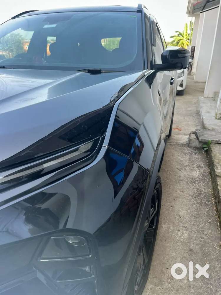 Tata Harrier Dark 2024 Edition