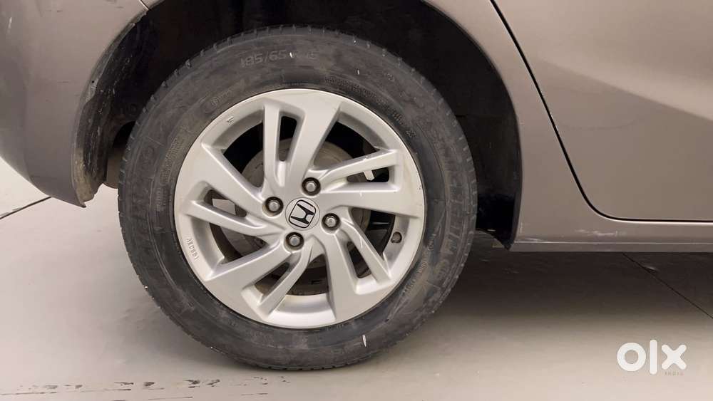 Honda Jazz [2020-2023] 1.2 V I-vtec Mt, 2015, Petrol