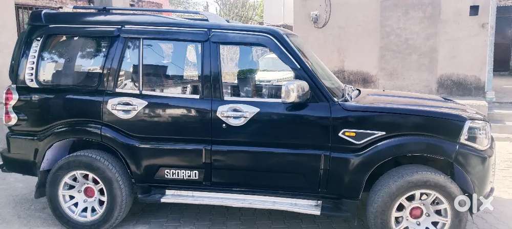 Mahindra Scorpio Gadi