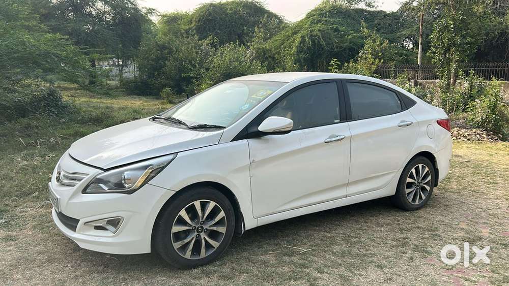 Hyundai Verna Petrol 2015