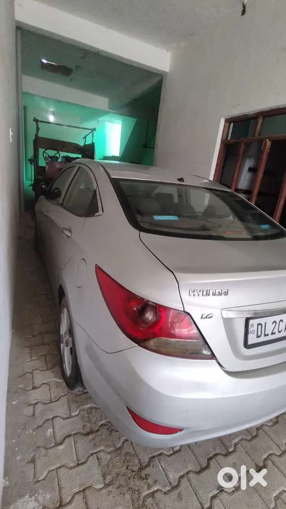 Hyundai Verna Fluidic 1.6 2012
