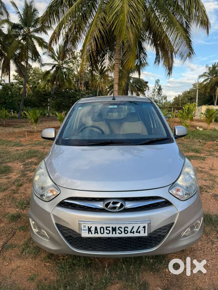 Hyundai  I10 Sportz  Petrol Manual 2015 Register Registered In2016