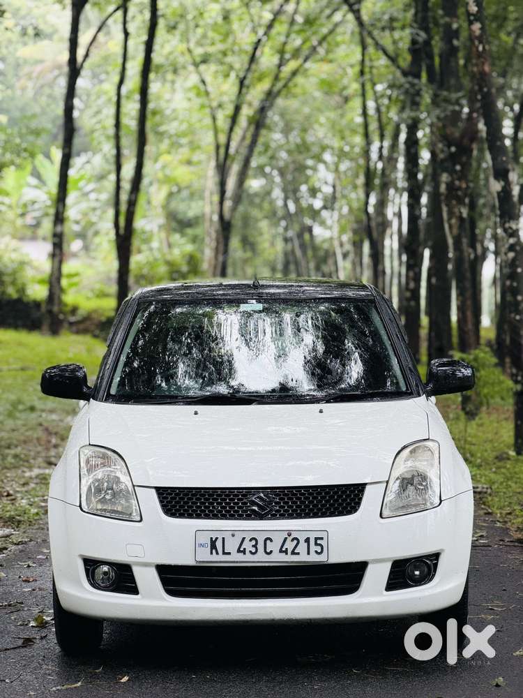 Maruti Suzuki Swift Vxi Optional, 2011, Petrol