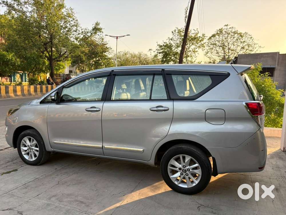 Toyota Innova Crysta 2017