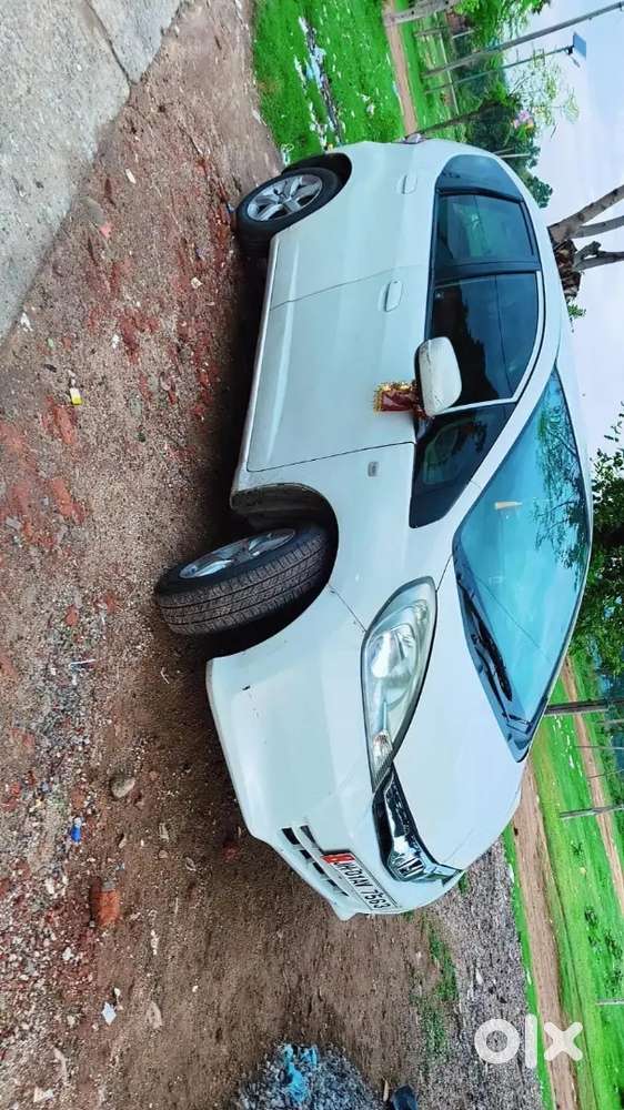 Very Good Condition And Army Man Car