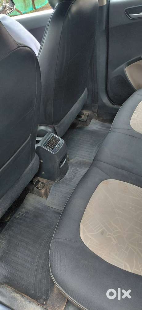 Hyundai Grand I10 2016 Petrol 121000 Km Driven