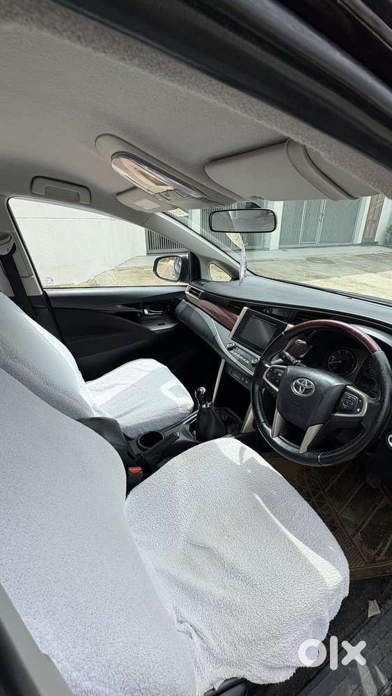 Toyota Innova Crysta 2.4 V, 2016, Diesel