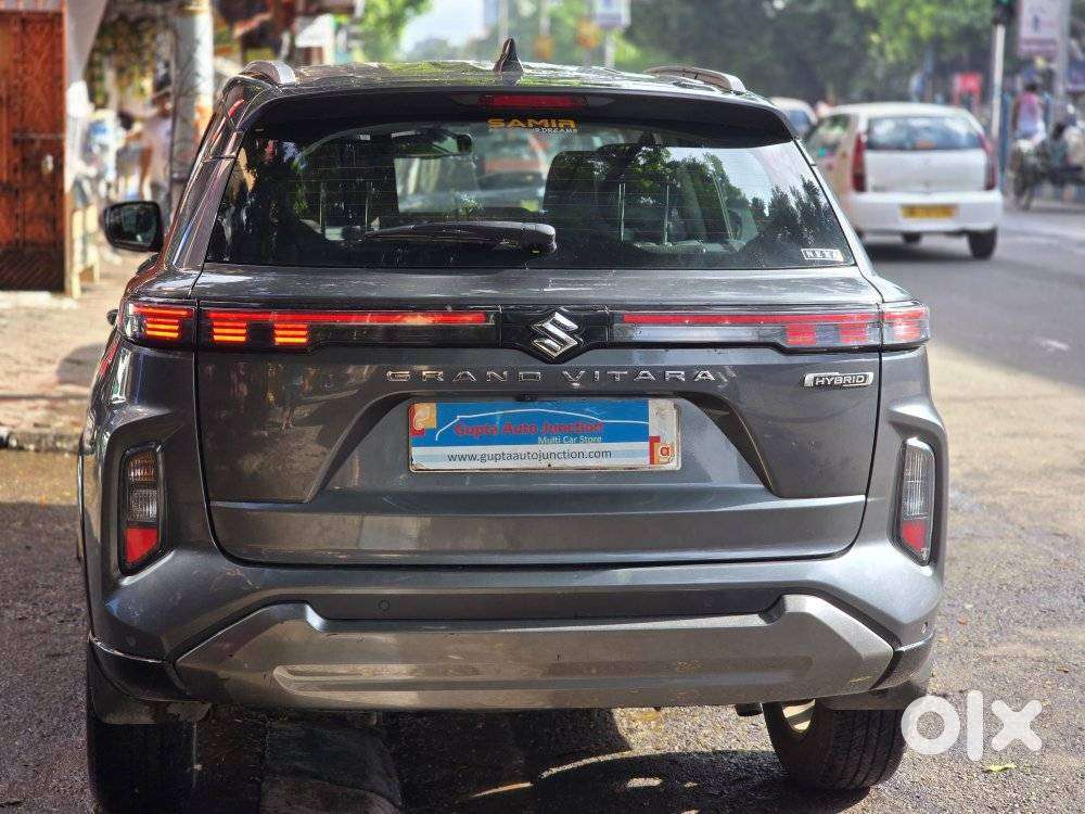 Maruti Suzuki Grand Vitara 1.5 Zeta Plus Dual Tone Intelligent Hybri..
