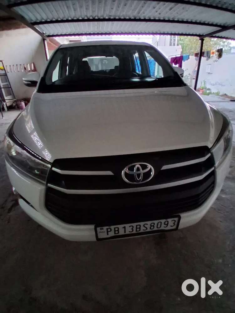 Toyota Innova Crysta 2017 Diesel 130000 Km Driven