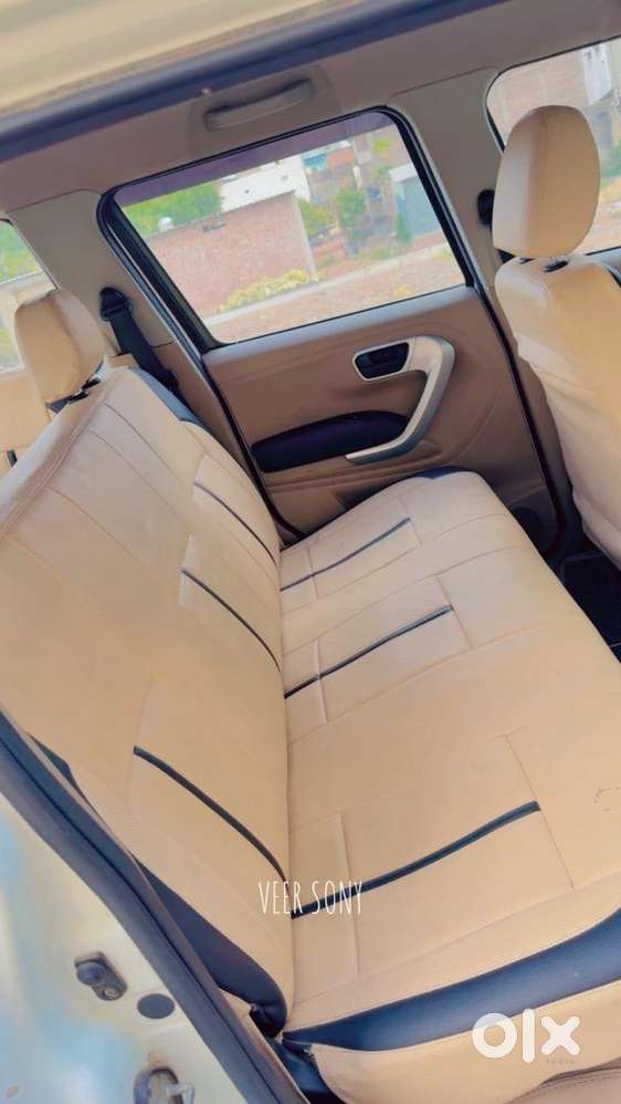 Mahindra Tuv 300 2018 Diesel Well Maintained